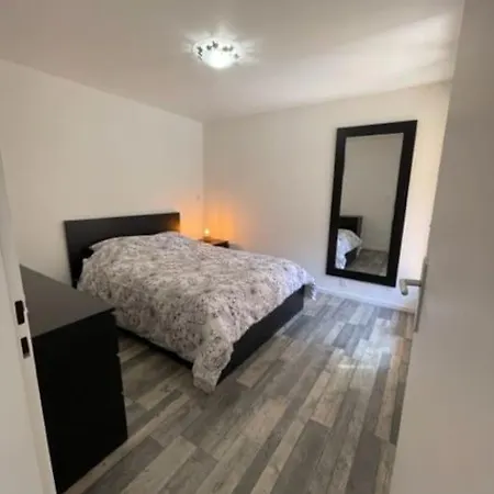 Appartement Joli T2, à 5 Min De La