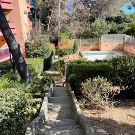 Appartement Joli T2, à 5 Min De La *